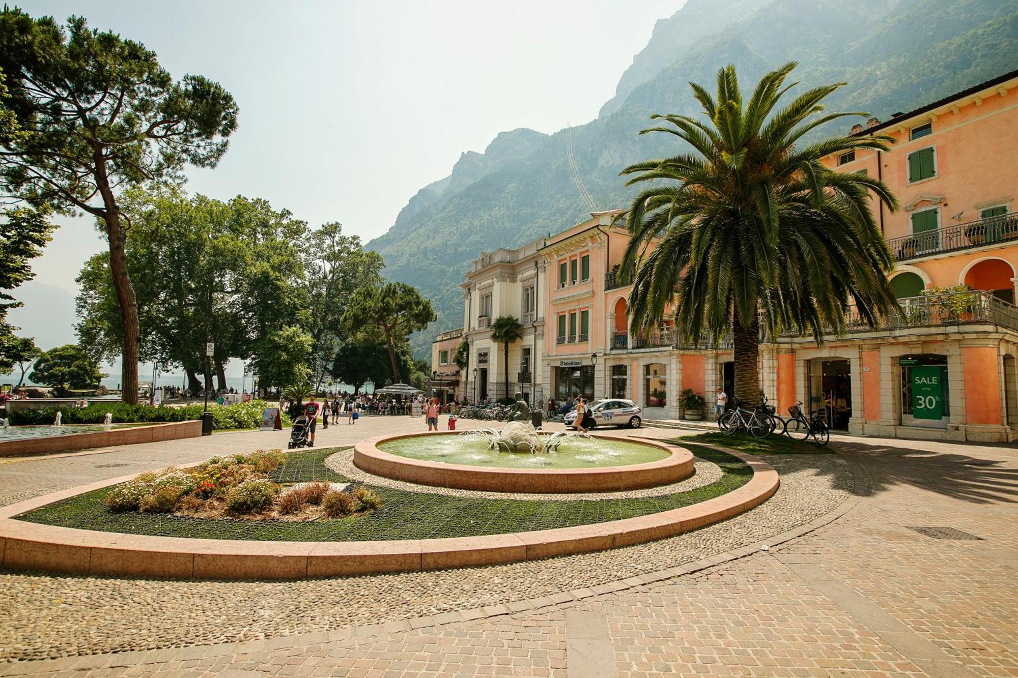 Residenza Rocca Del Lago 2 - Happy Rentals Ρίβα ντελ Γκάρντα Εξωτερικό φωτογραφία